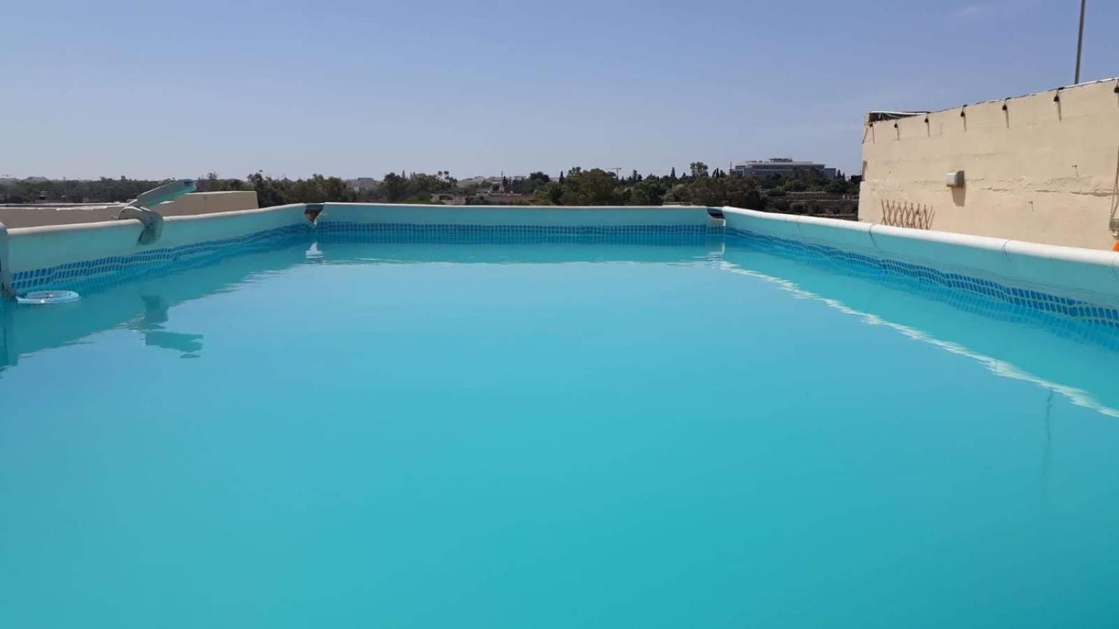 Luqa Rooms Exteriör bild
